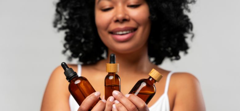A importância do pH dos cosméticos capilares e como equilibrar - Amanda Esperancin