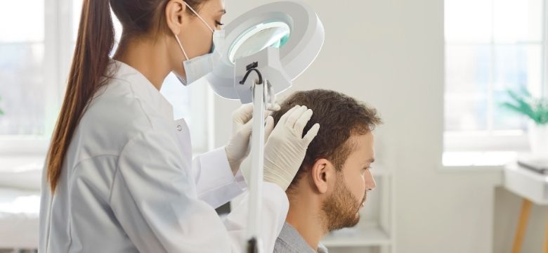 Como escolher um tricologista: o que avaliar antes - Amanda Esperancin